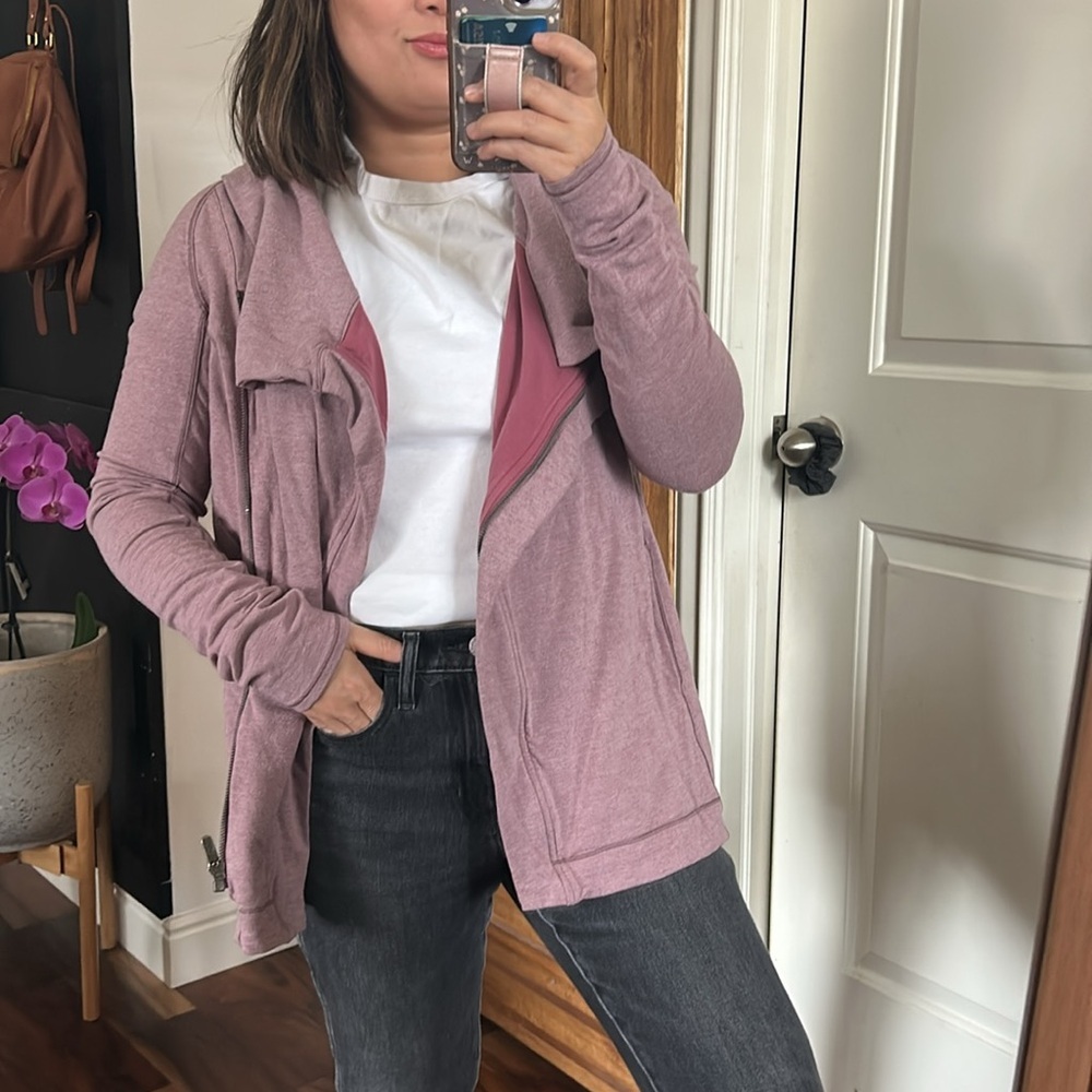 Lululemon Coast Easy Wrap Jacket. Size 6